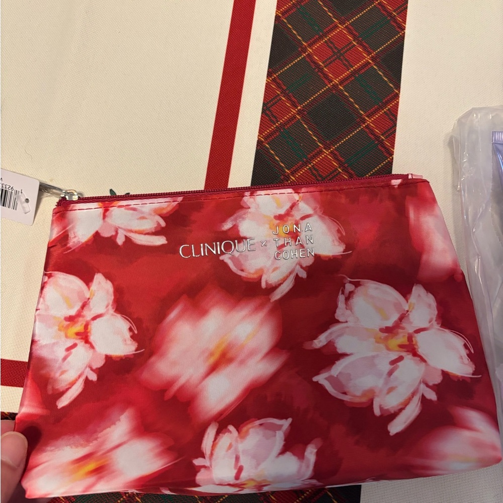 NWTClinique Red Floral Women's Bag